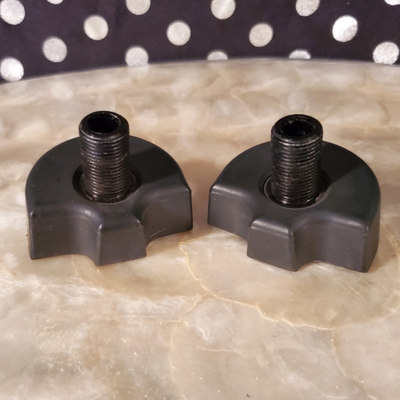 Mota Monster Toe Stops Black set of 2 - Picture 3 of 6